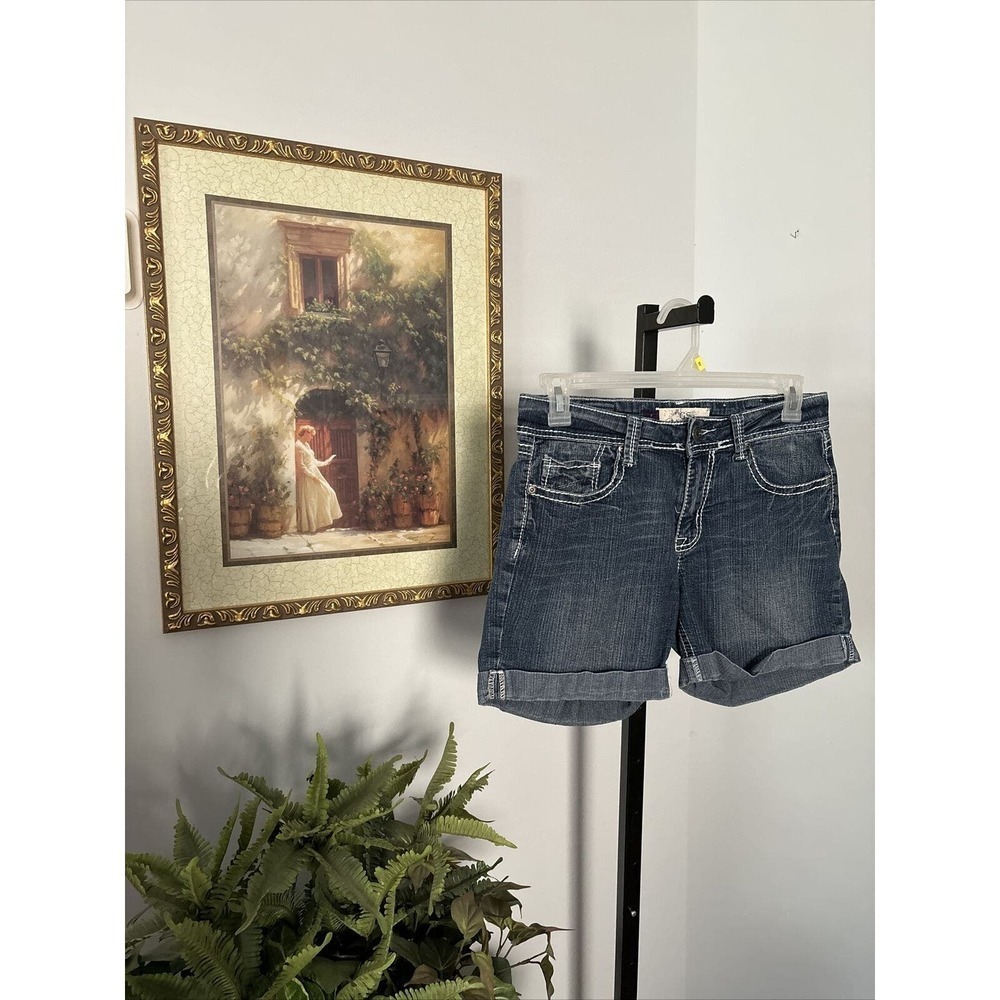 VGS Women's Blue Rhinestones Embellished Short Stretch Denim Shorts 8 Inseam 4.5